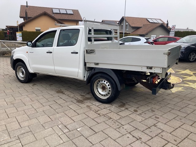 TOYOTA Hilux 2.5D 4WD Double Cab Luna-image-6