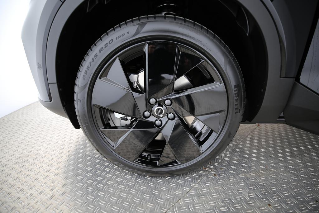 VOLVO EC40 Twin Performance Black Edition AWD-image-7