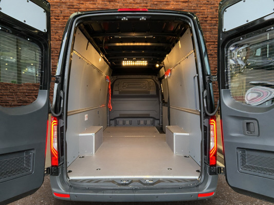 MERCEDES-BENZ Sprinter 319 CDI Lang A-image-14