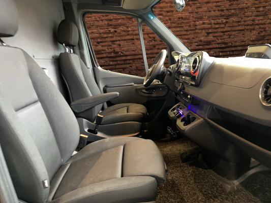 MERCEDES-BENZ Sprinter 319 CDI Lang A-image-11