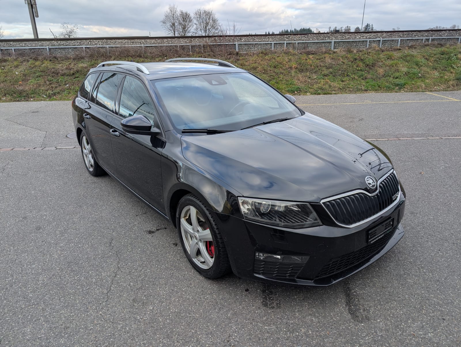 SKODA Octavia Combi 2.0 TDI RS DSG-image-0