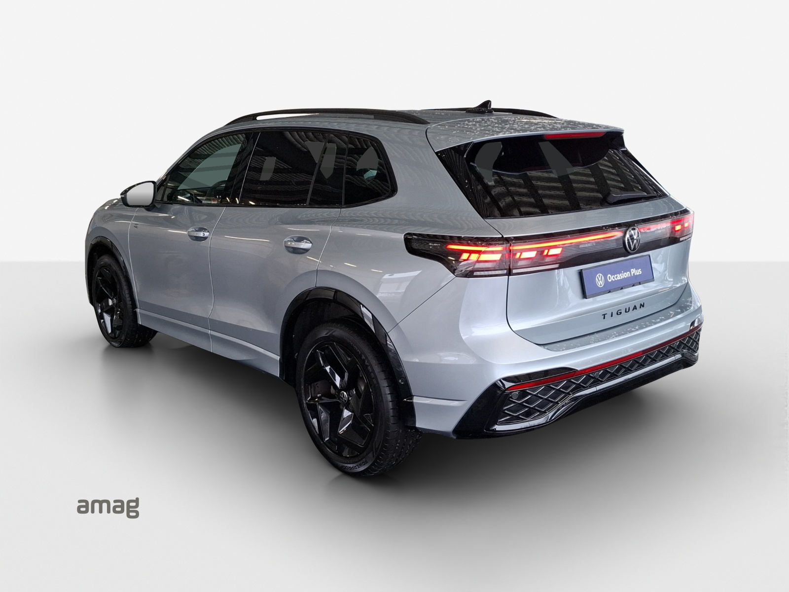 VW Tiguan 2.0 TDI SCR R-Line 4Motion DSG-image-2
