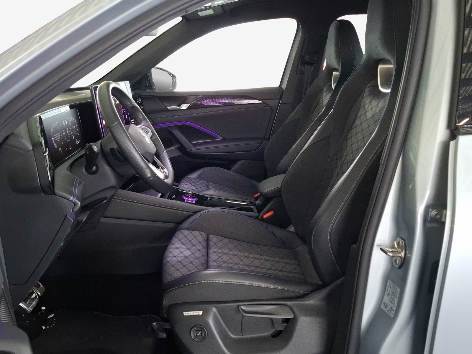 VW Tiguan 2.0 TDI SCR R-Line 4Motion DSG-image-7