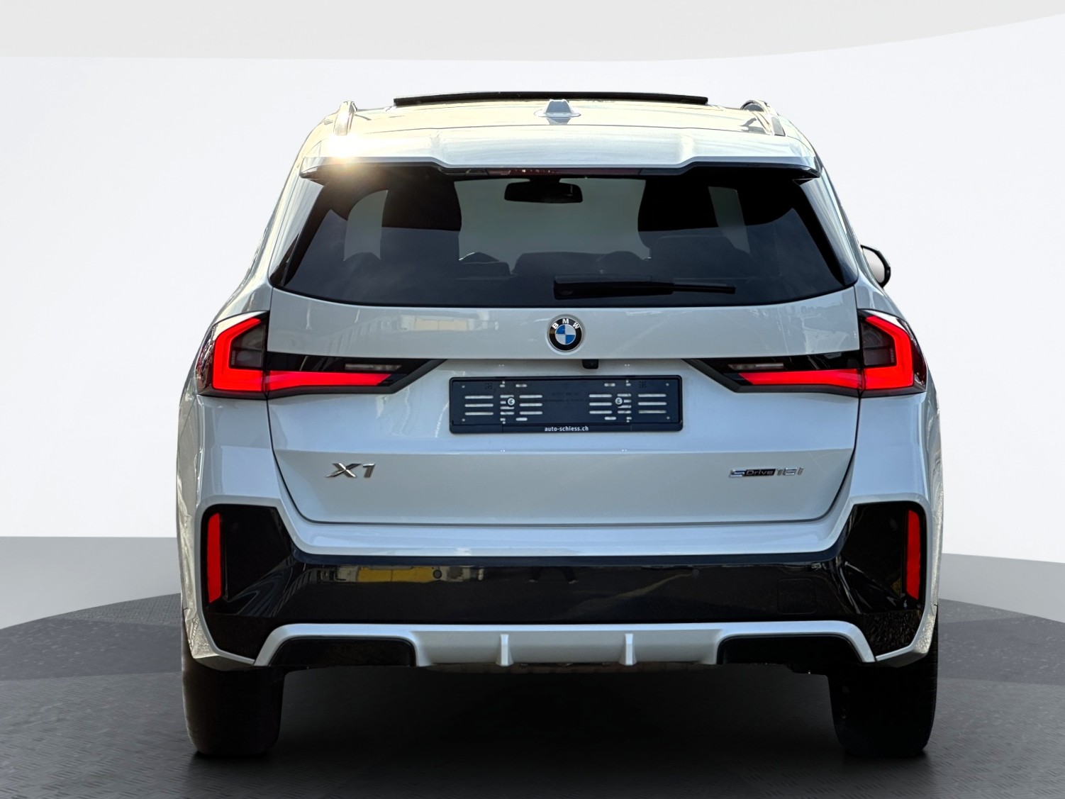 BMW X1 sDrive 18i M Sport-image-4