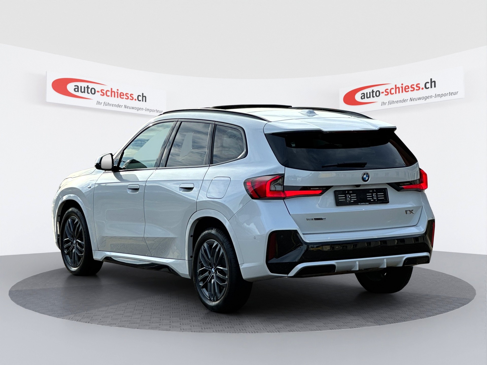 BMW X1 sDrive 18i M Sport-image-3