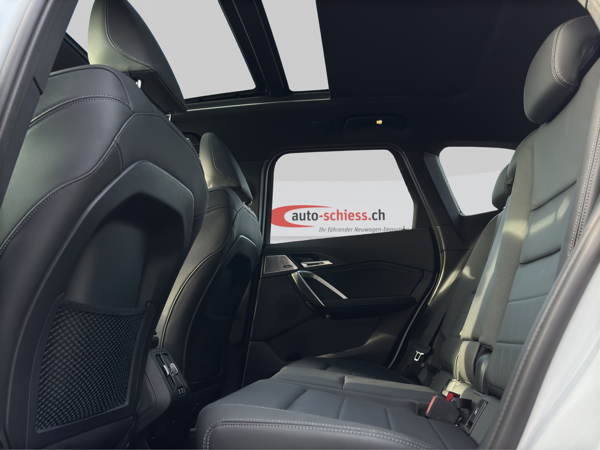 BMW X1 sDrive 18i M Sport-image-9