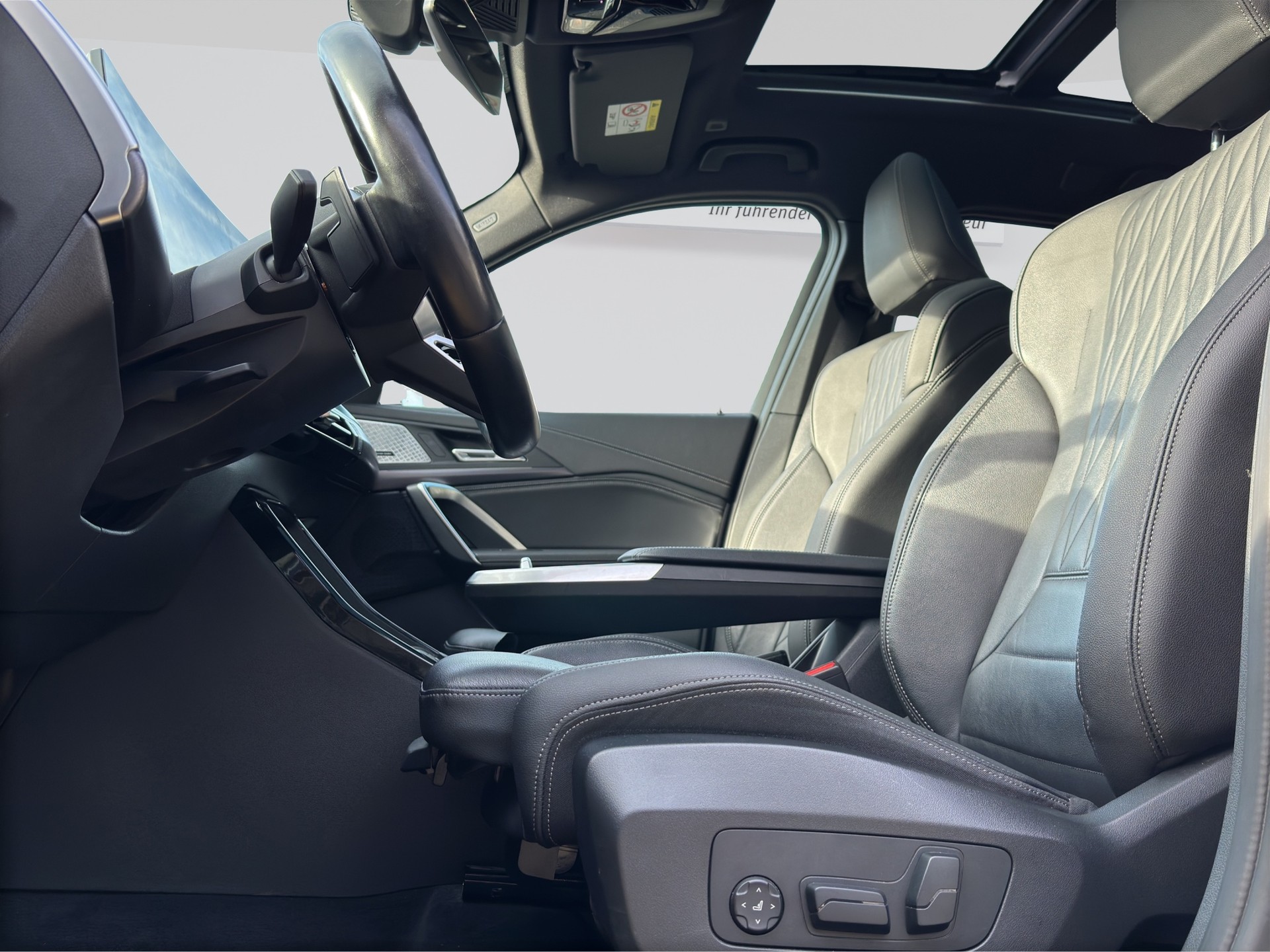 BMW X1 sDrive 18i M Sport-image-7