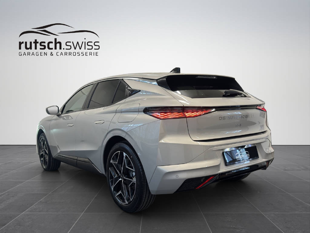 DS AUTOMOBILES No4 Plug-In Hybrid 225PS Étoile-image-3