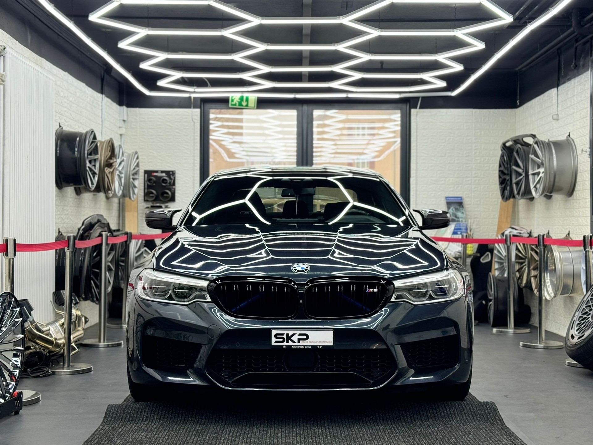 BMW M5 xDrive Drivelogic-image-1