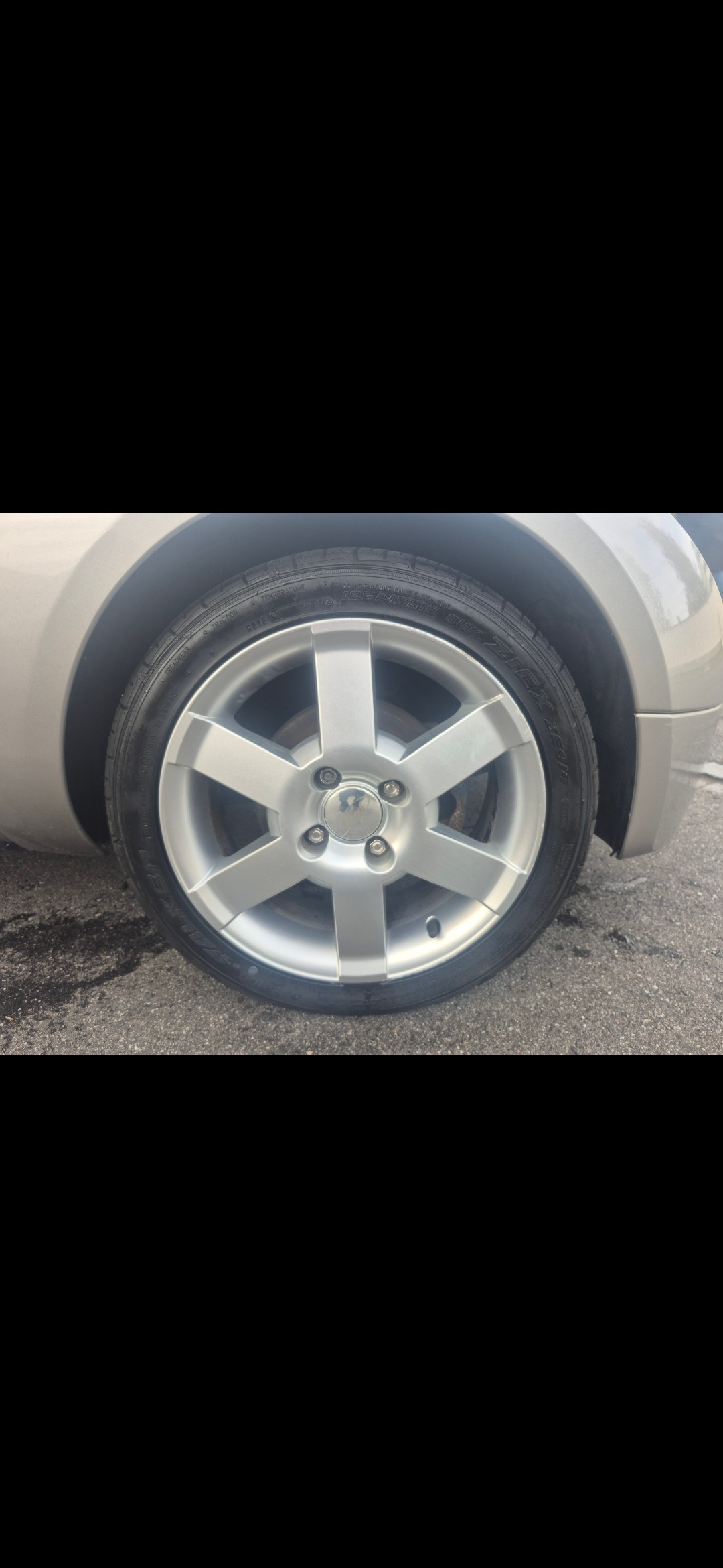 FORD Streetka 1.6 (Luxury)-image-10