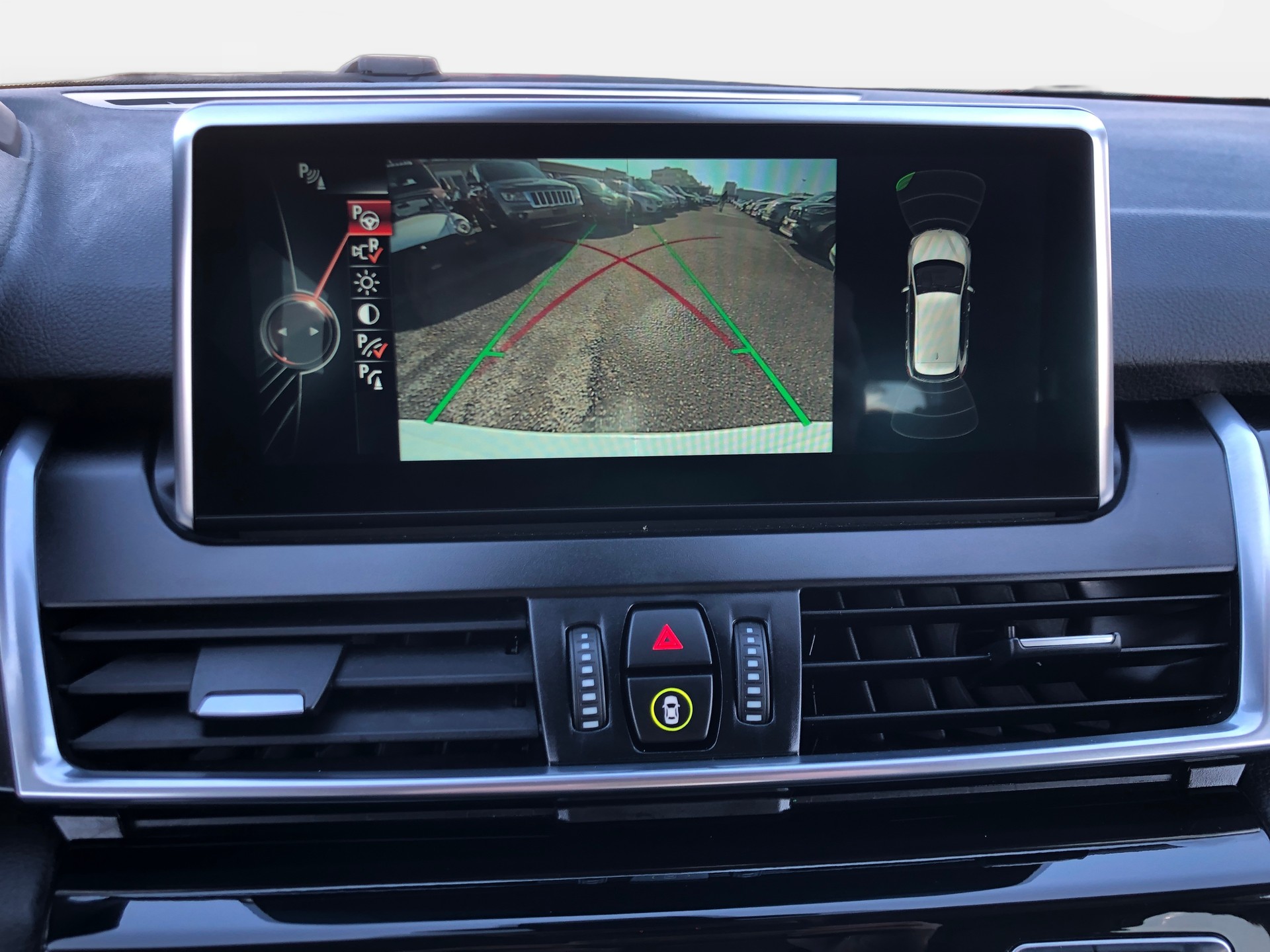 BMW 225i xDrive Active Tourer M-SPORT Steptronic-image-6