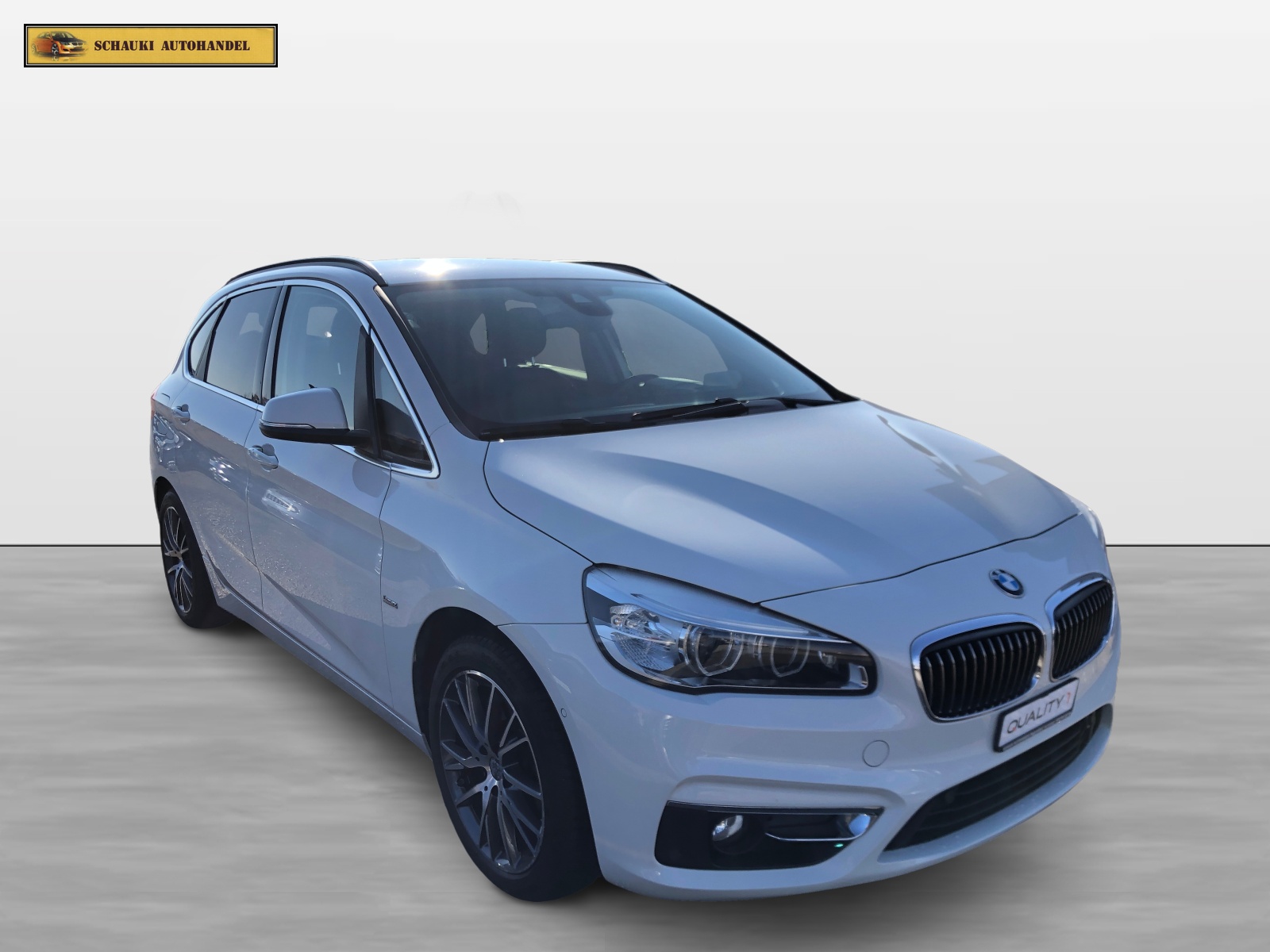 BMW 225i xDrive Active Tourer M-SPORT Steptronic-image-2