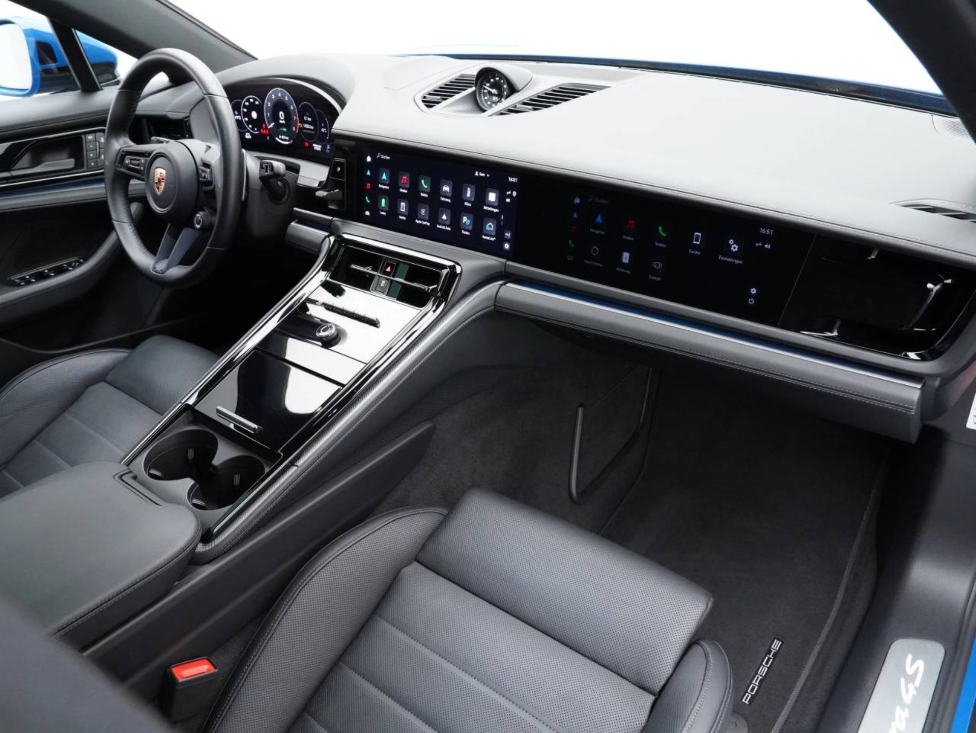 PORSCHE Panamera 4S E-Hybrid-image-24