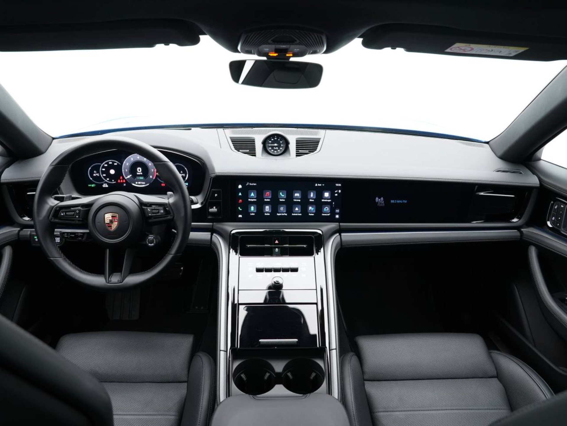 PORSCHE Panamera 4S E-Hybrid-image-14