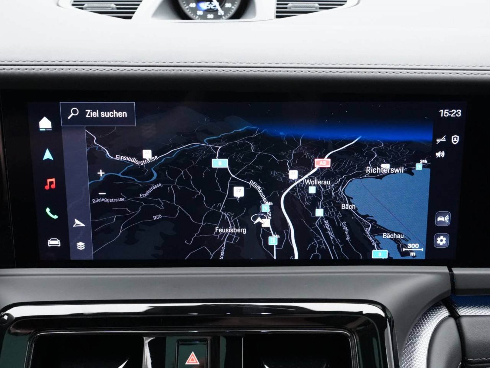 PORSCHE Panamera 4S E-Hybrid-image-18