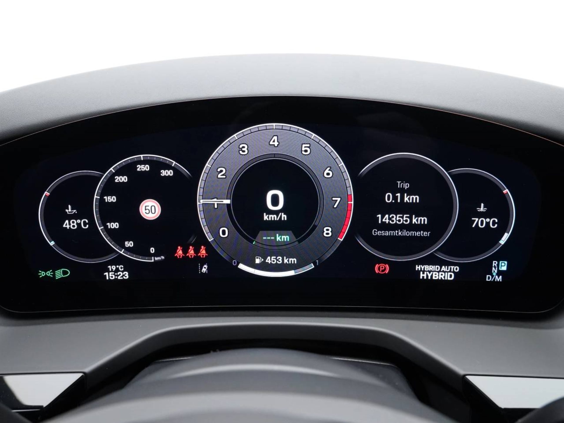 PORSCHE Panamera 4S E-Hybrid-image-16