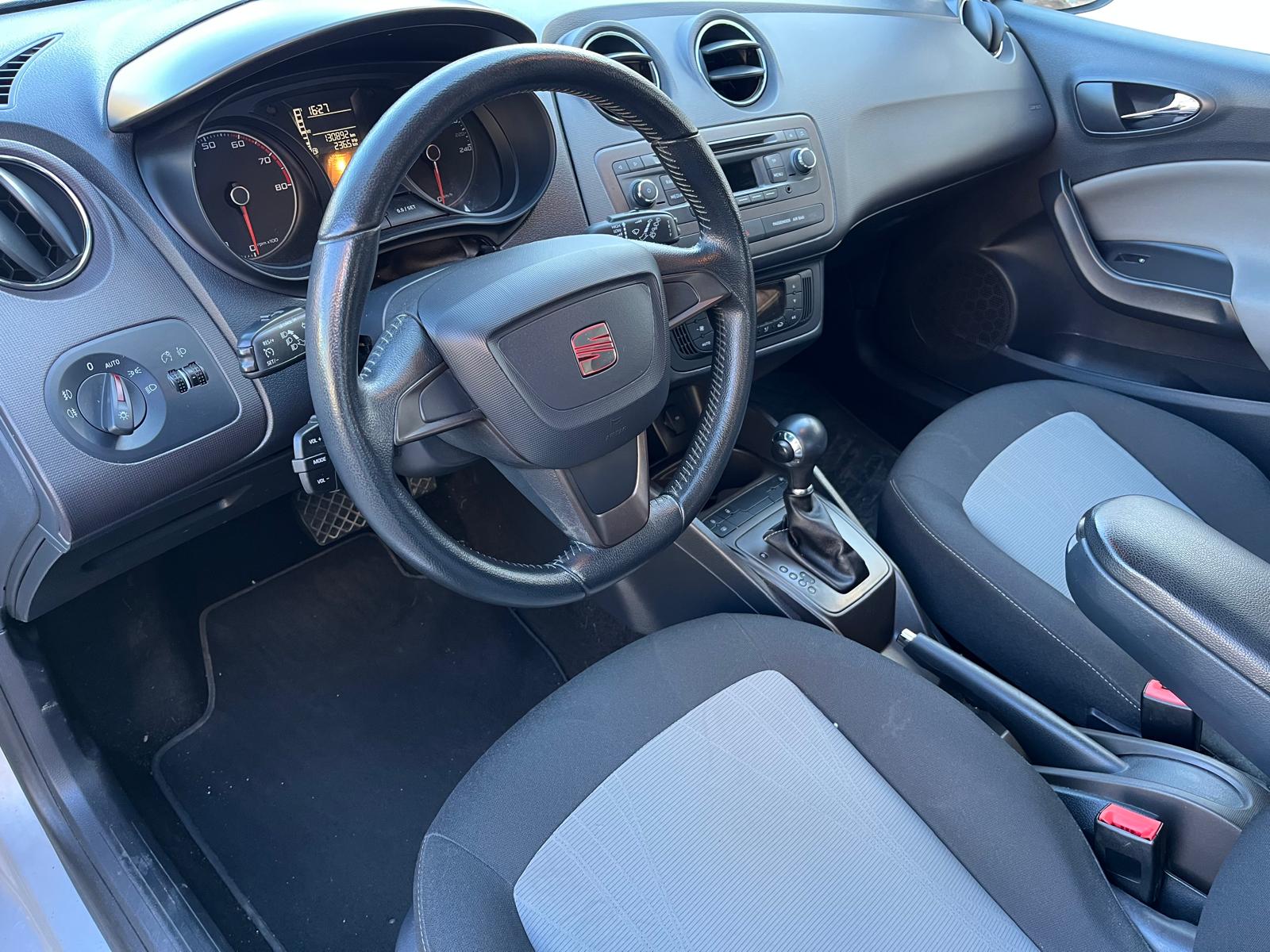 SEAT Ibiza 1.2 TSI Style DSG-image-8