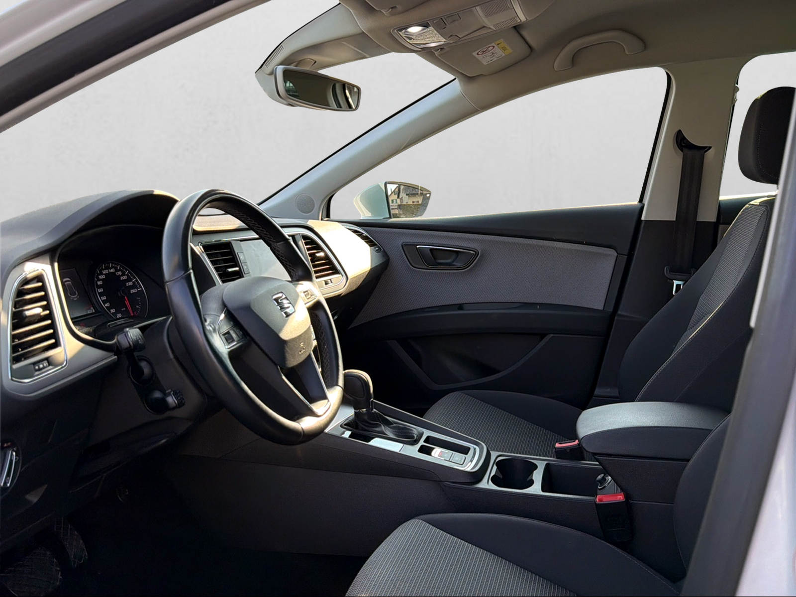 SEAT Leon ST 2.0 TDI CR Style 4Drive DSG-image-11