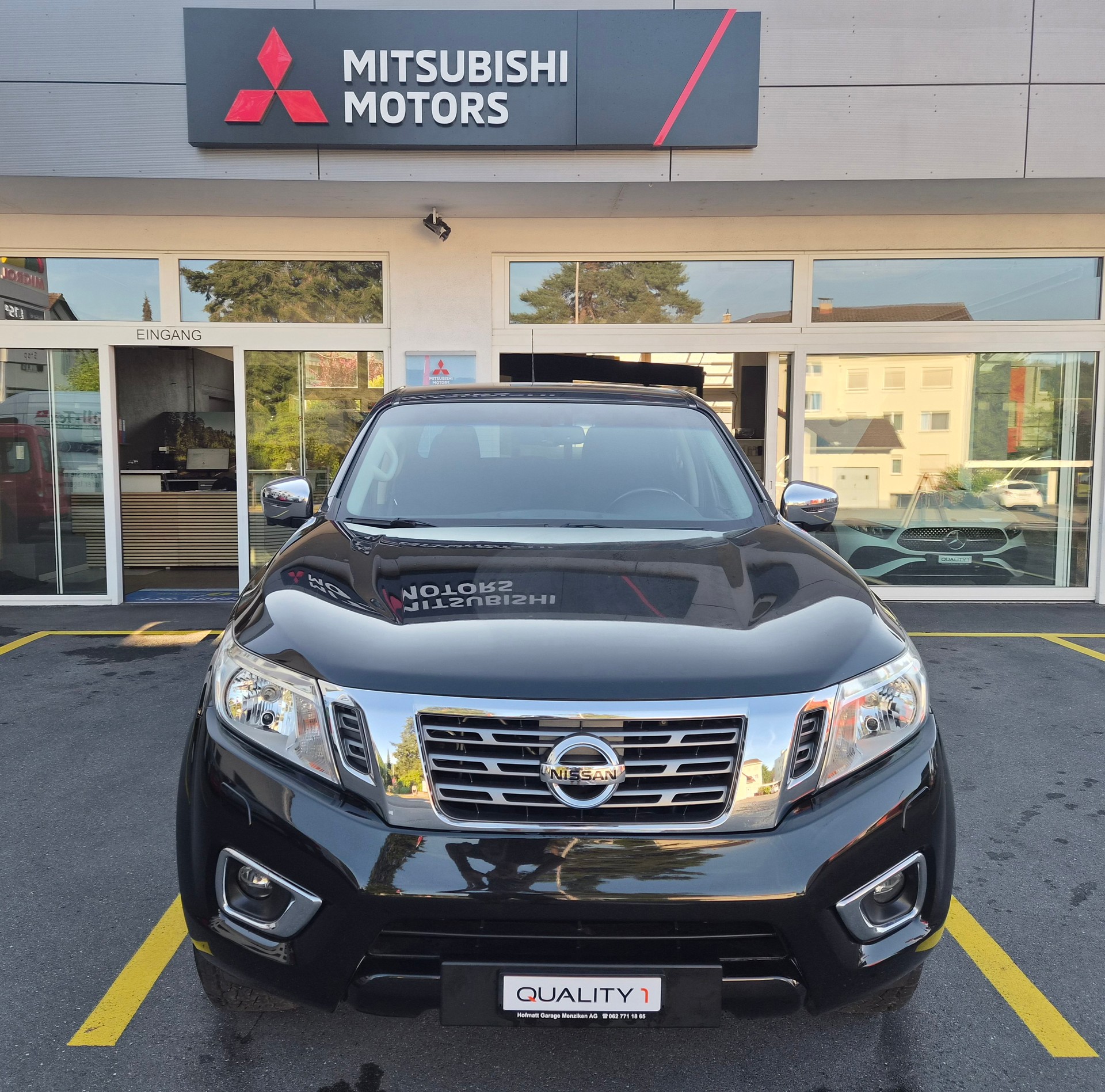 NISSAN Navara Double Cab Tekna 2.3 dCi 4WD Automatic-image-0