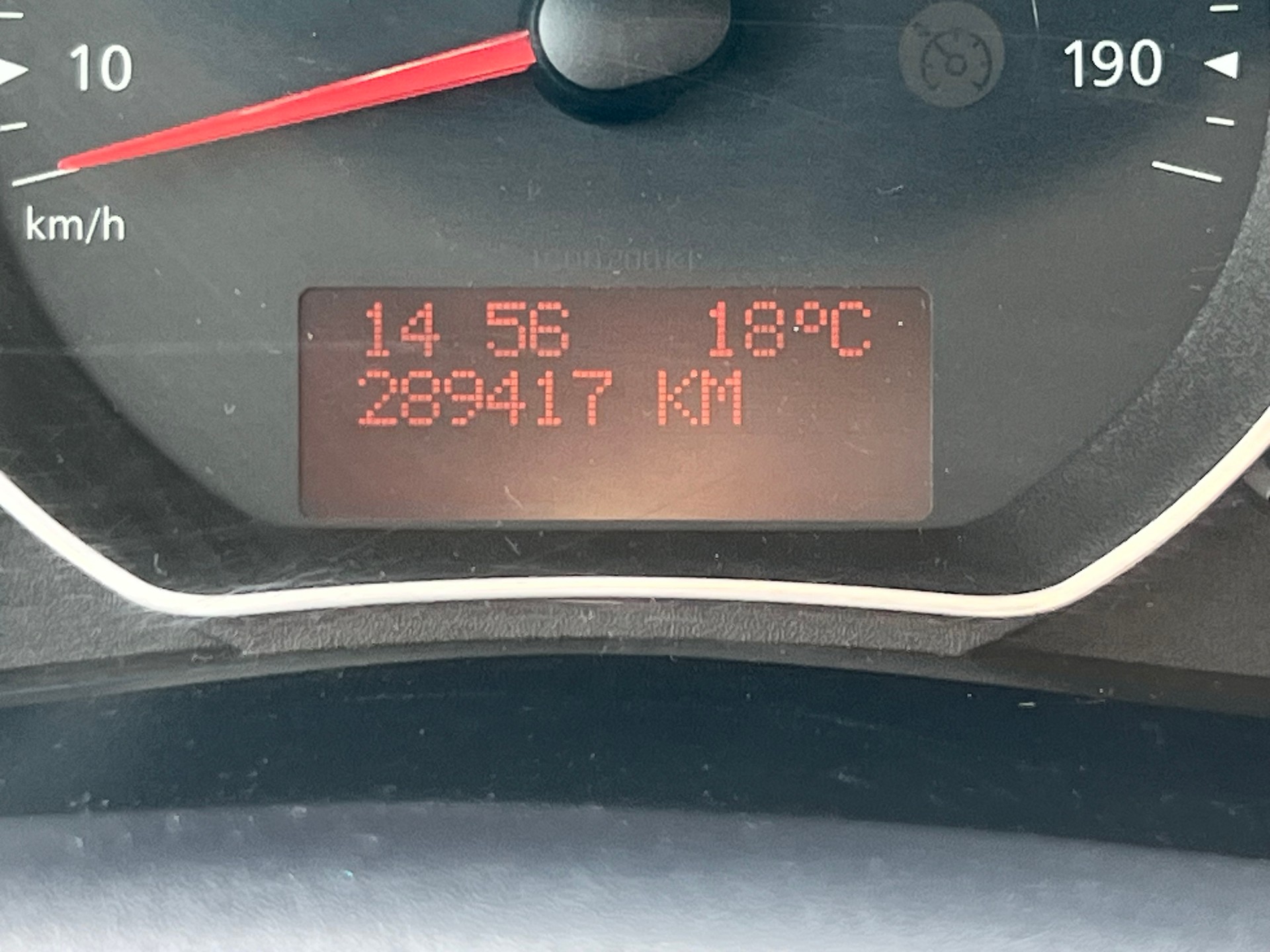 RENAULT Kangoo 1.5 dCi Swiss Edition-image-14