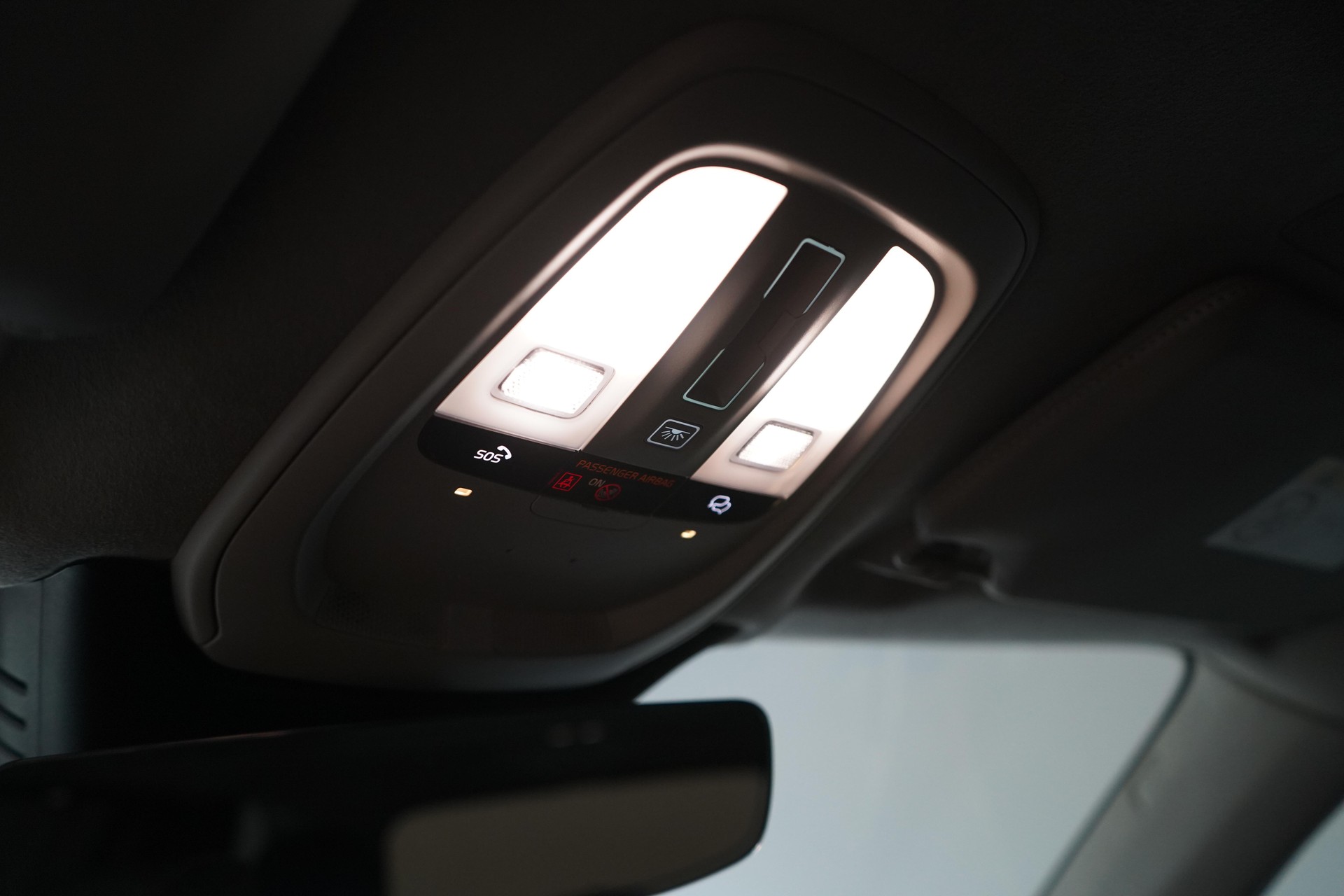 VOLVO XC90 2.0 T8 TE XCLUSIVE Dark 7P. eAWD-image-13