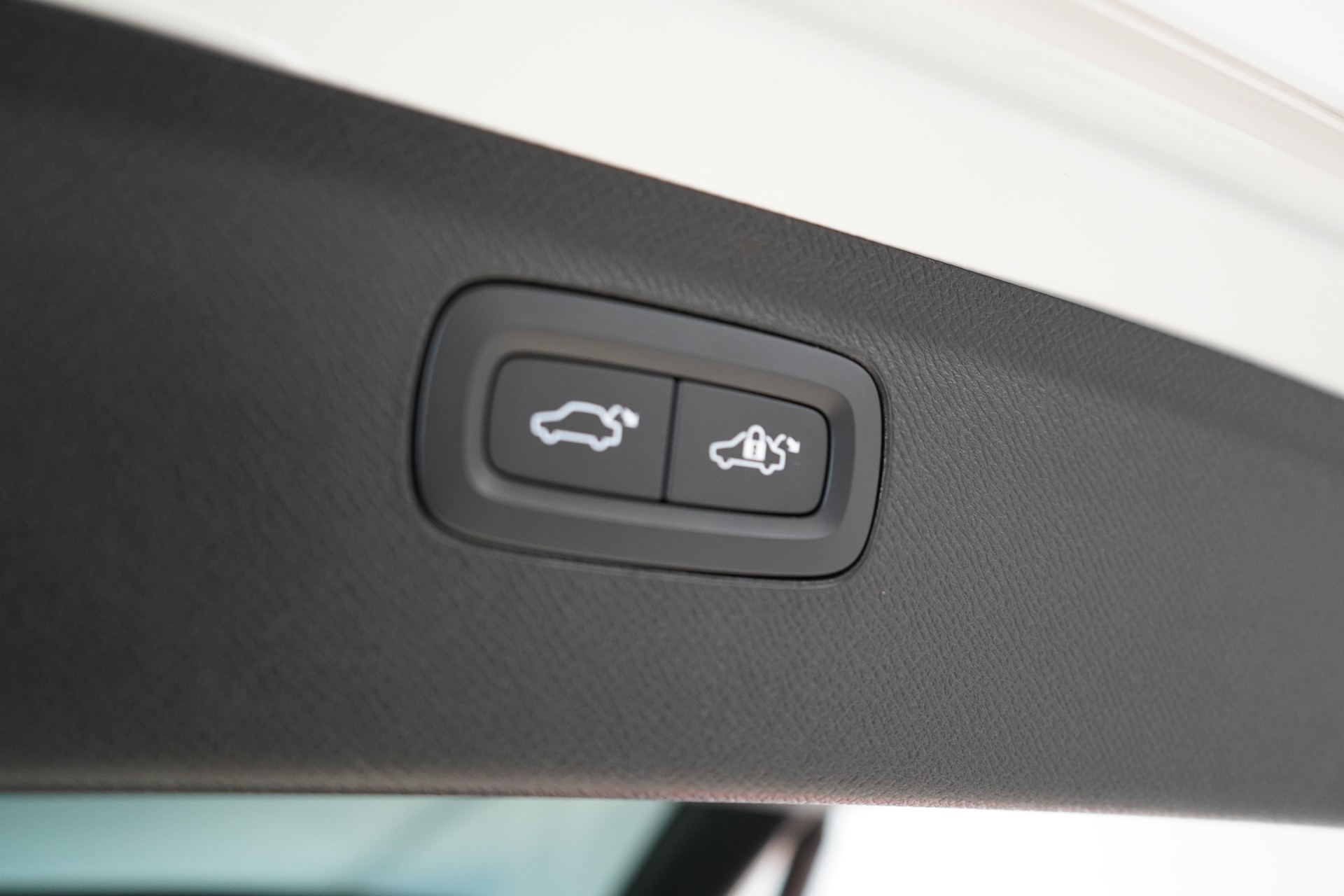 VOLVO XC90 2.0 T8 TE XCLUSIVE Dark 7P. eAWD-image-21