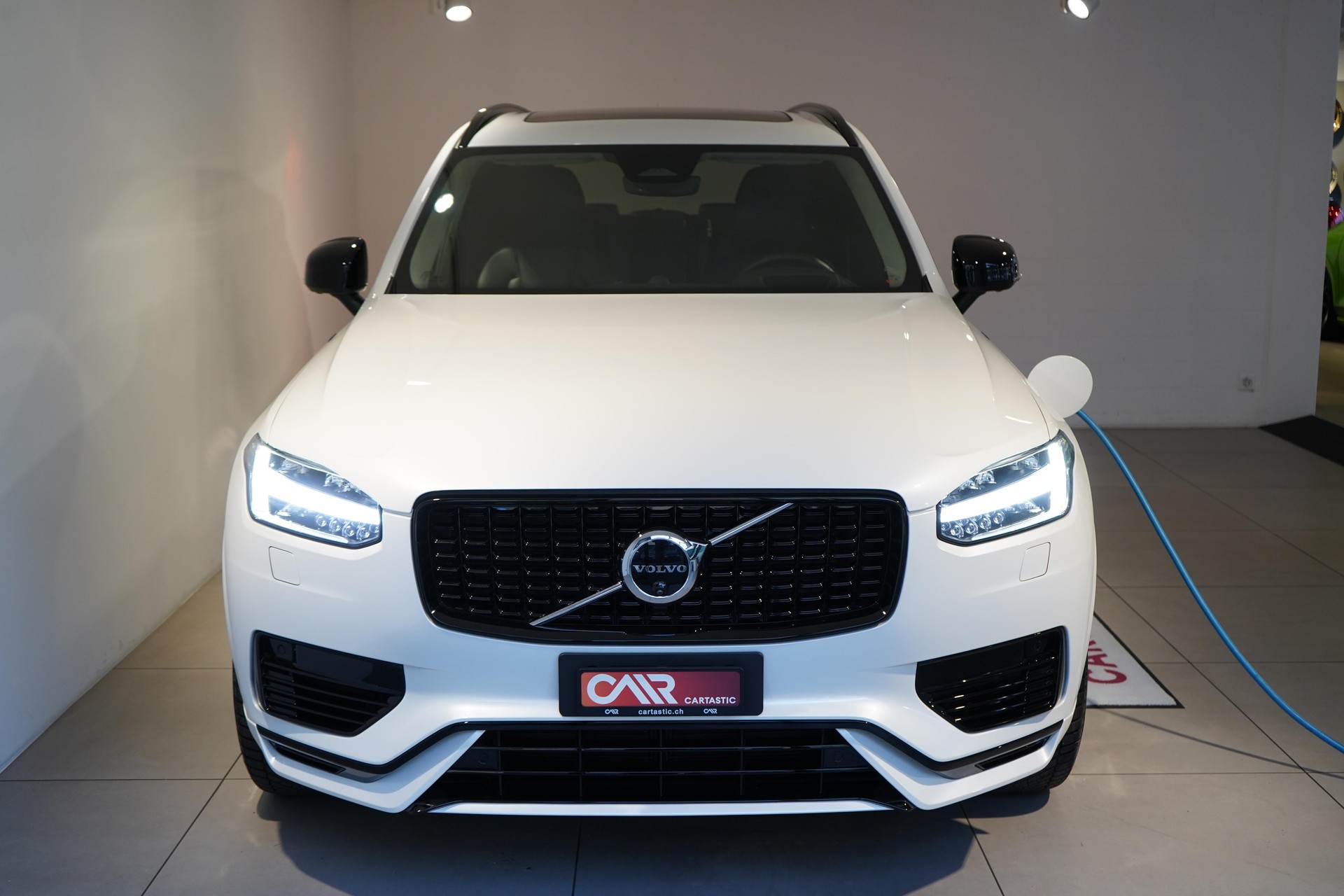 VOLVO XC90 2.0 T8 TE XCLUSIVE Dark 7P. eAWD-image-1