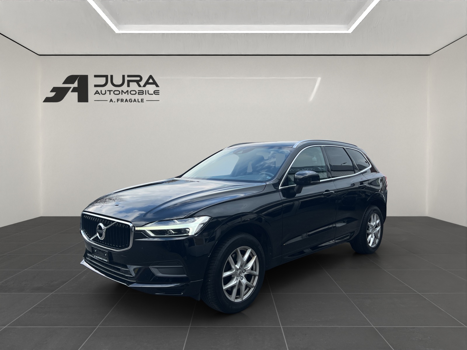 VOLVO XC60 2.0 B4 MH Momentum AWD-image-1