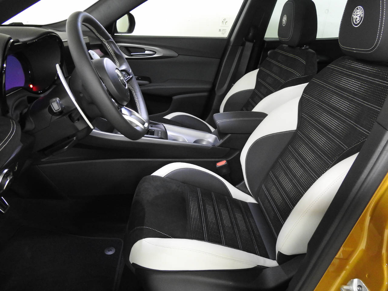 ALFA ROMEO Tonale 1.3 Plug-in Hybrid Sport Speciale Launch Q4-image-11