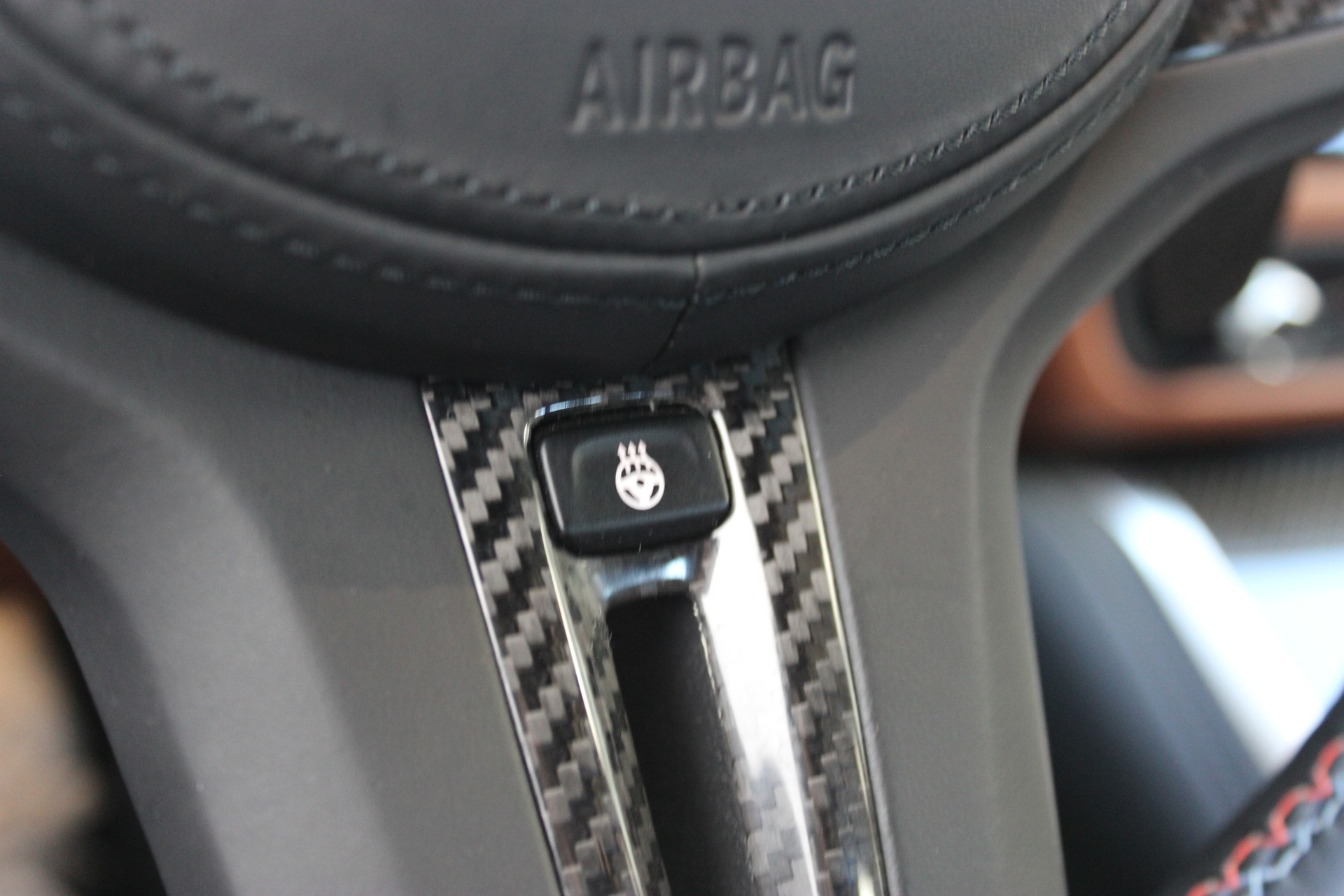 BMW M3 Competition M xDrive Touring Individual *MINERALWEISS*-image-13