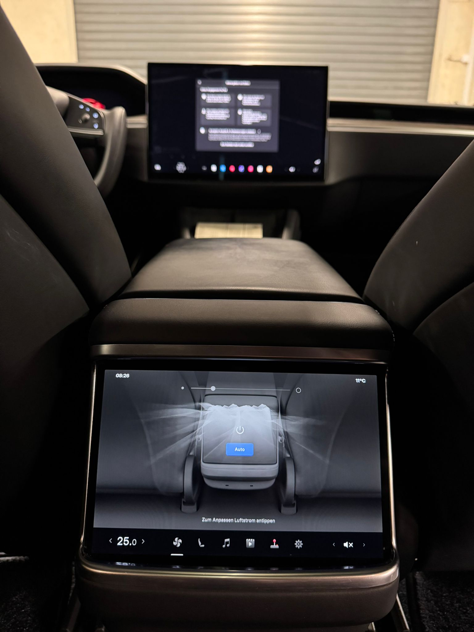 TESLA Model S-image-13
