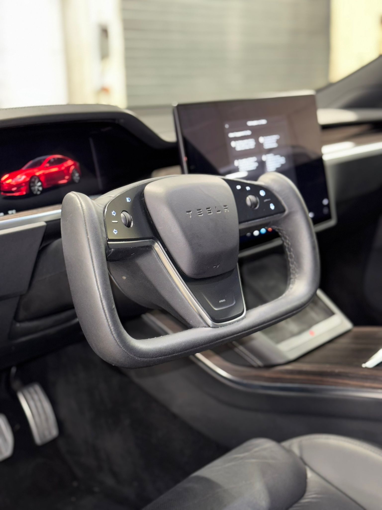 TESLA Model S-image-7
