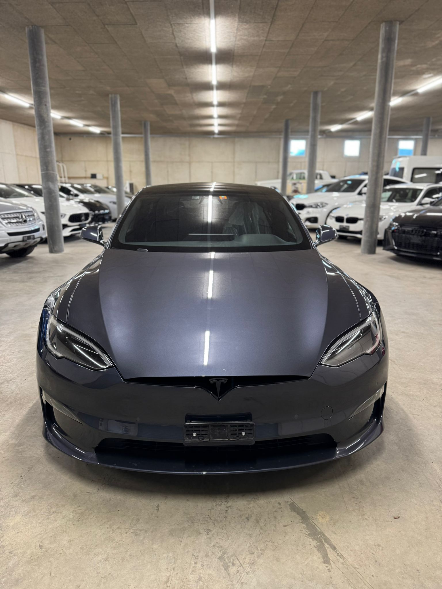 TESLA Model S-image-6