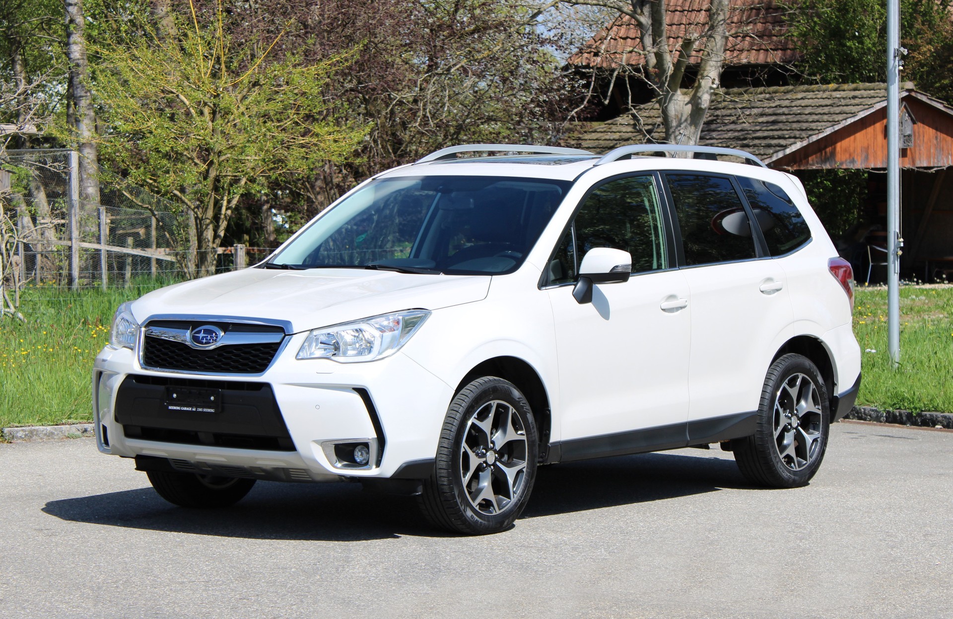 SUBARU Forester 2.0XT Luxury Lineartronic-image-4