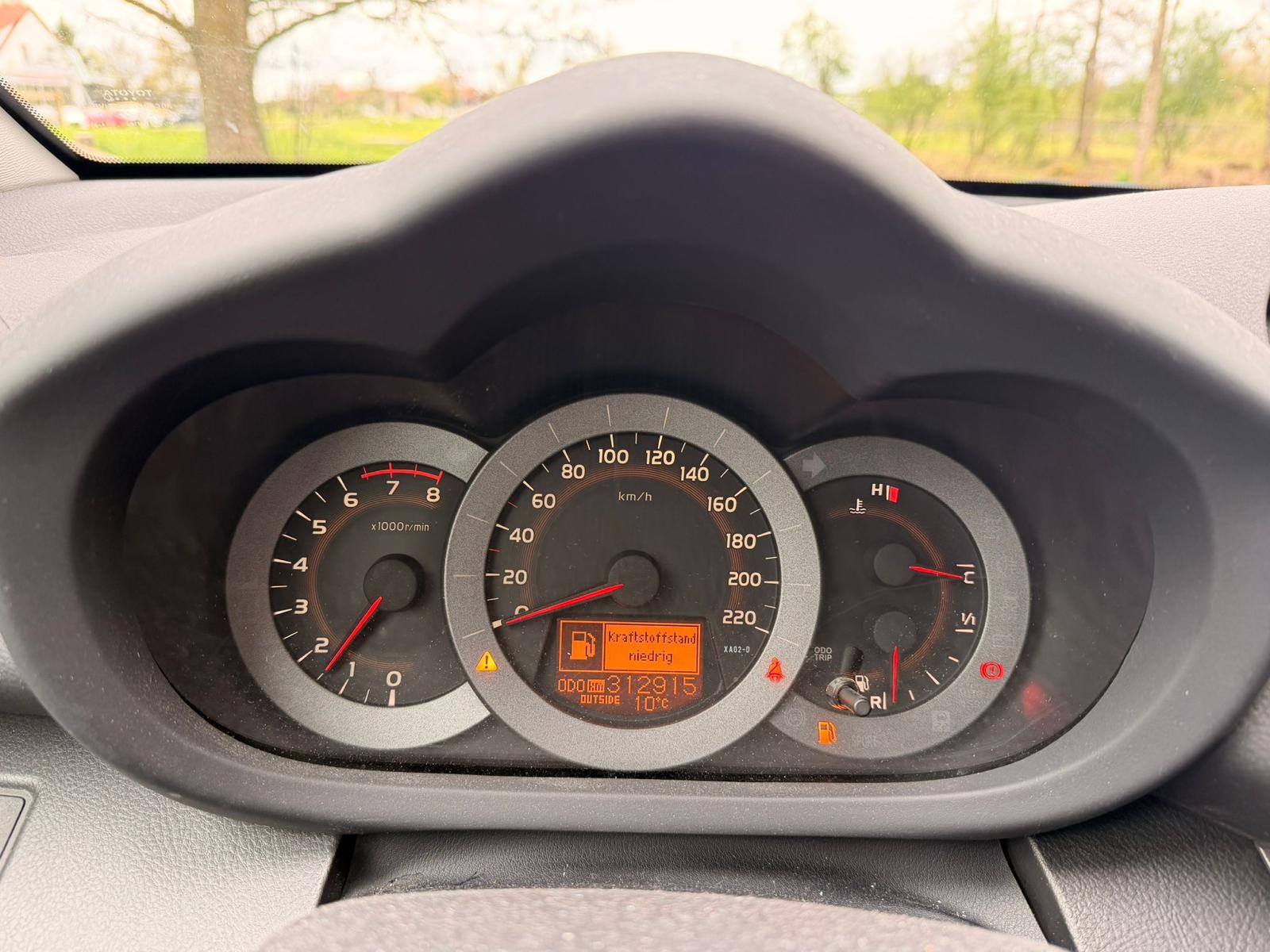 TOYOTA RAV-4 2.0 16V-image-7