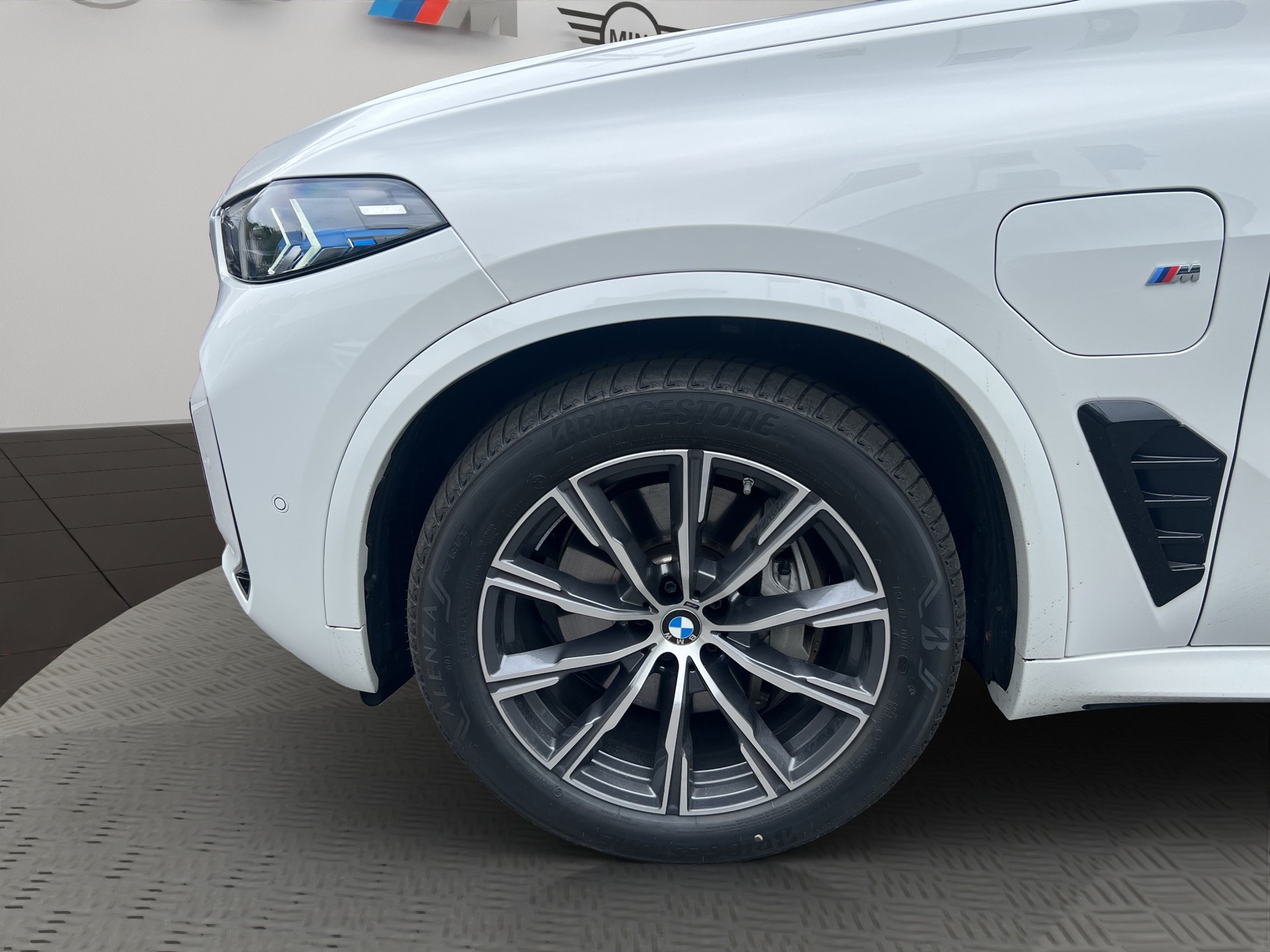 BMW X5 xDrive 50e M Sport Steptronic-image-9