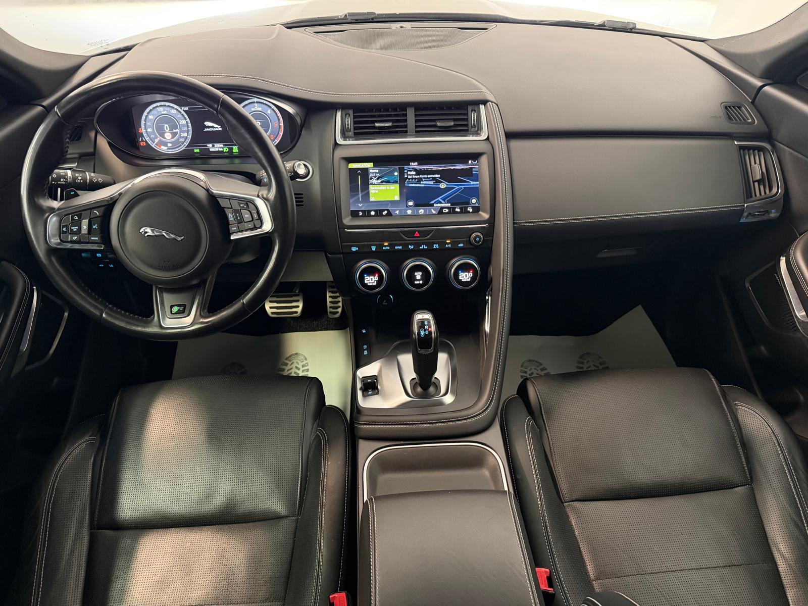 JAGUAR E-Pace 2.0d D240 R-Dynamic HSE AWD Automatik-image-13