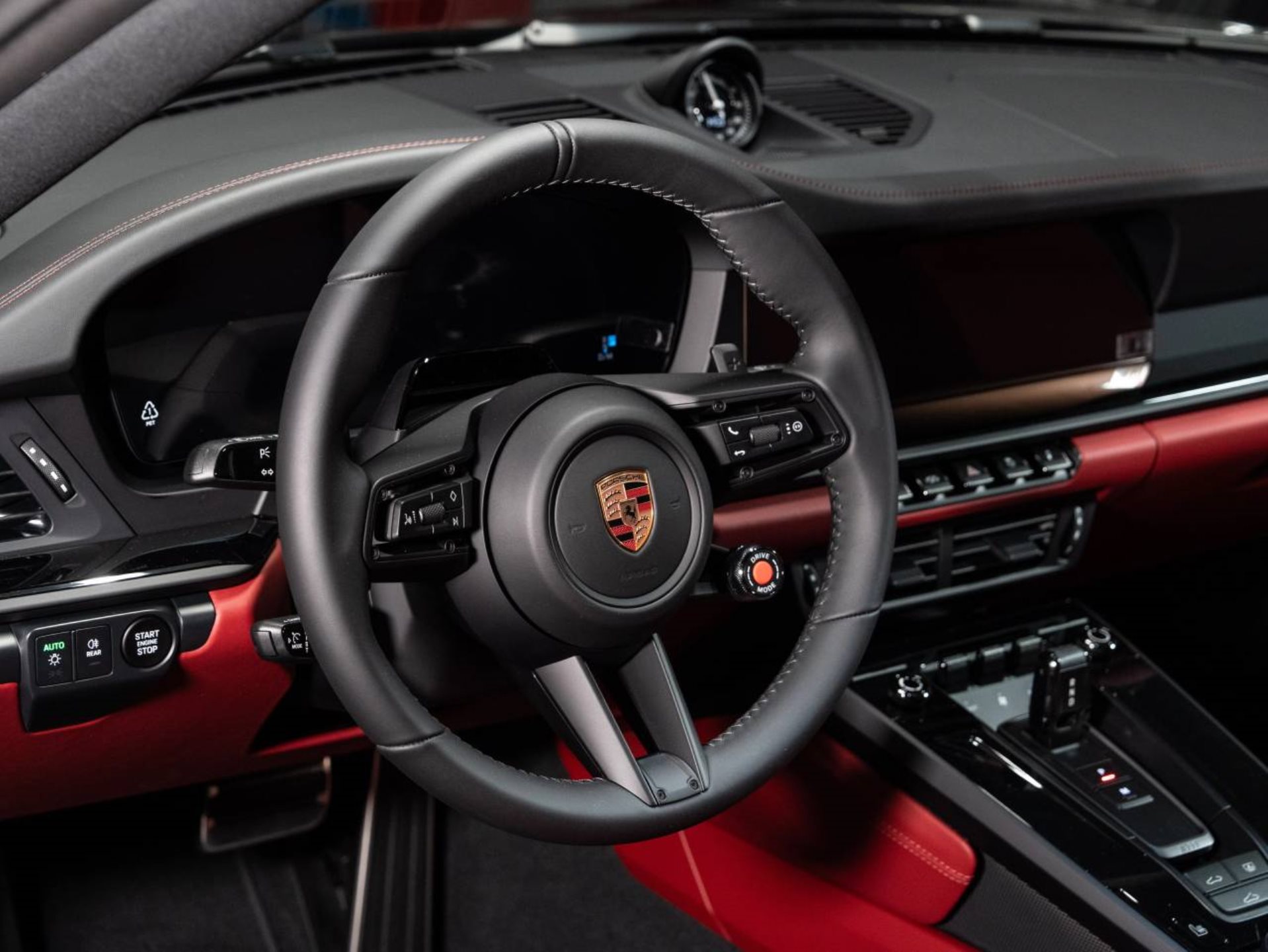 PORSCHE 911 Carrera S-image-8