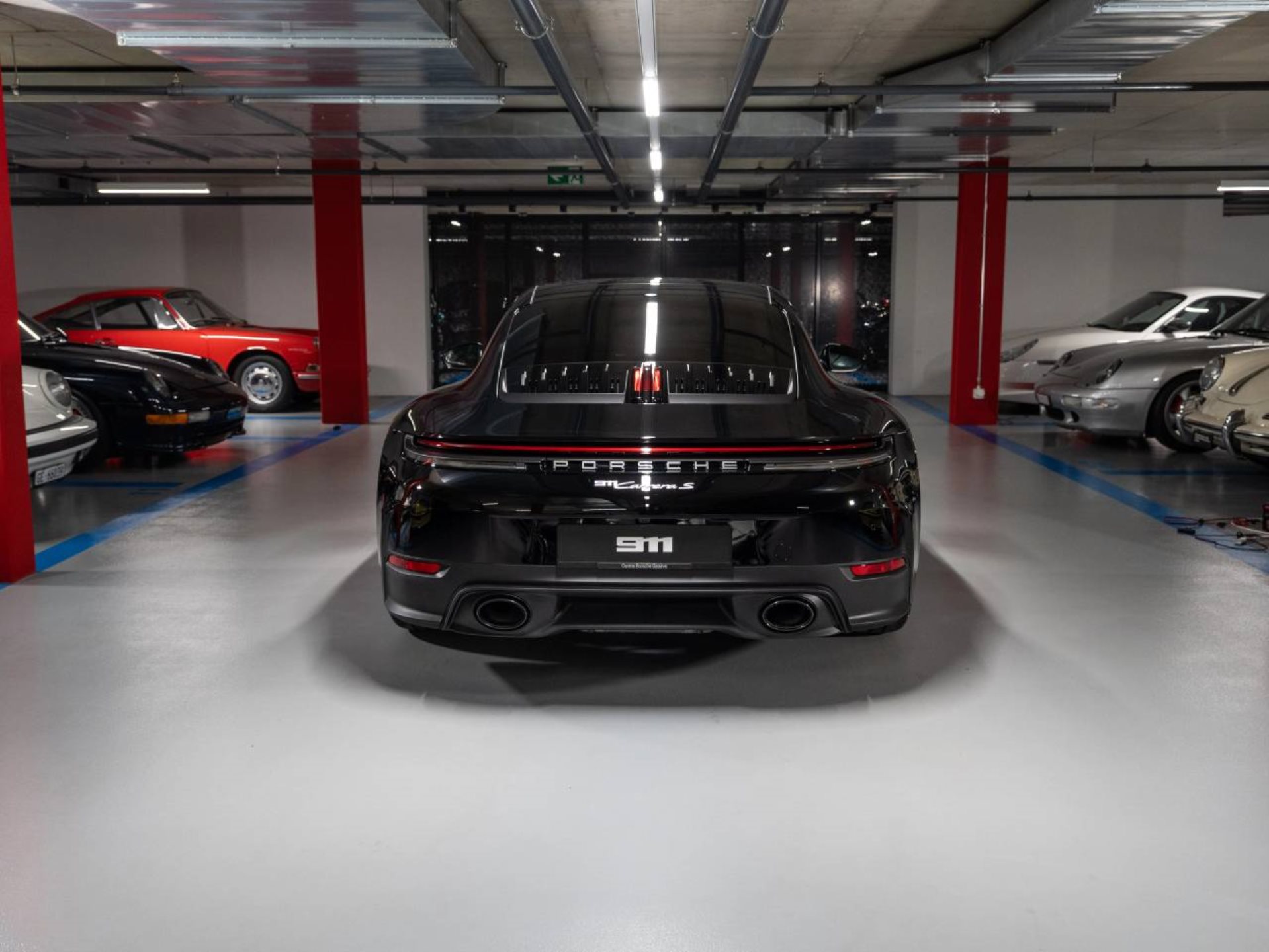 PORSCHE 911 Carrera S-image-5