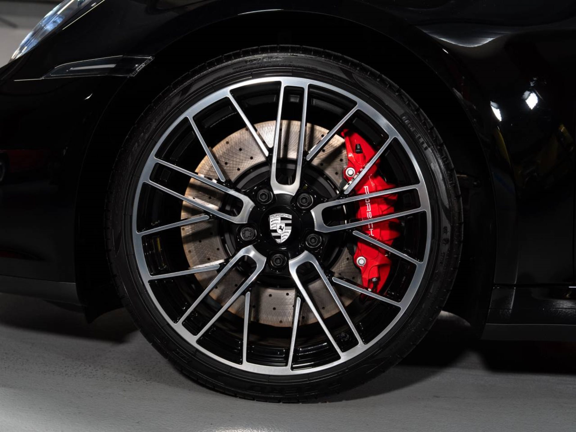 PORSCHE 911 Carrera S-image-22