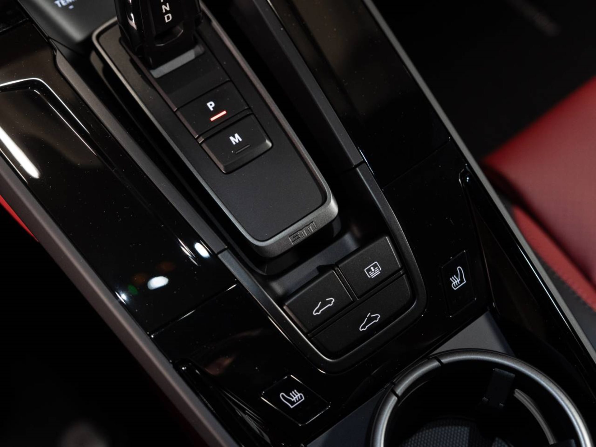 PORSCHE 911 Carrera S-image-13