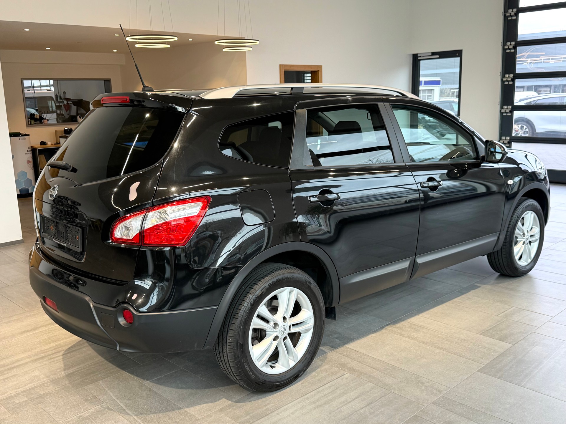 NISSAN Qashqai +2 2.0 4WD tekna XTronic CVT-image-8