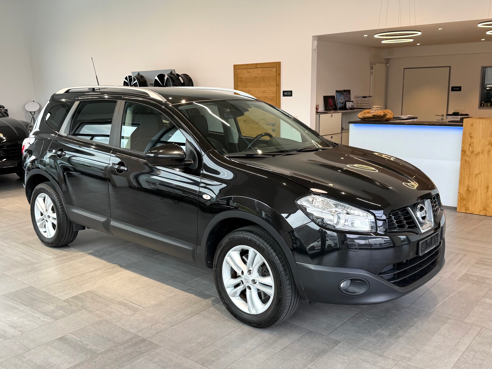 NISSAN Qashqai +2 2.0 4WD tekna XTronic CVT-image-1