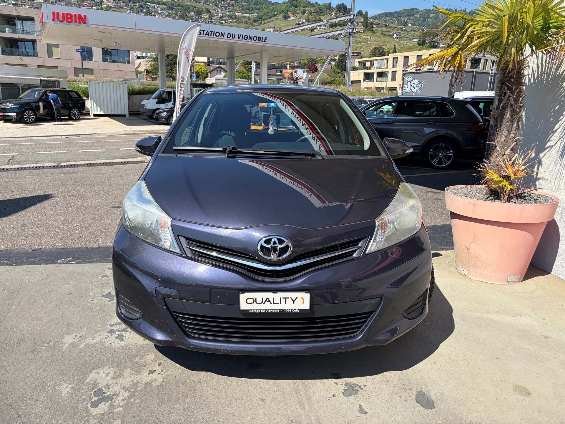 TOYOTA Yaris 1.33 Style-image-1