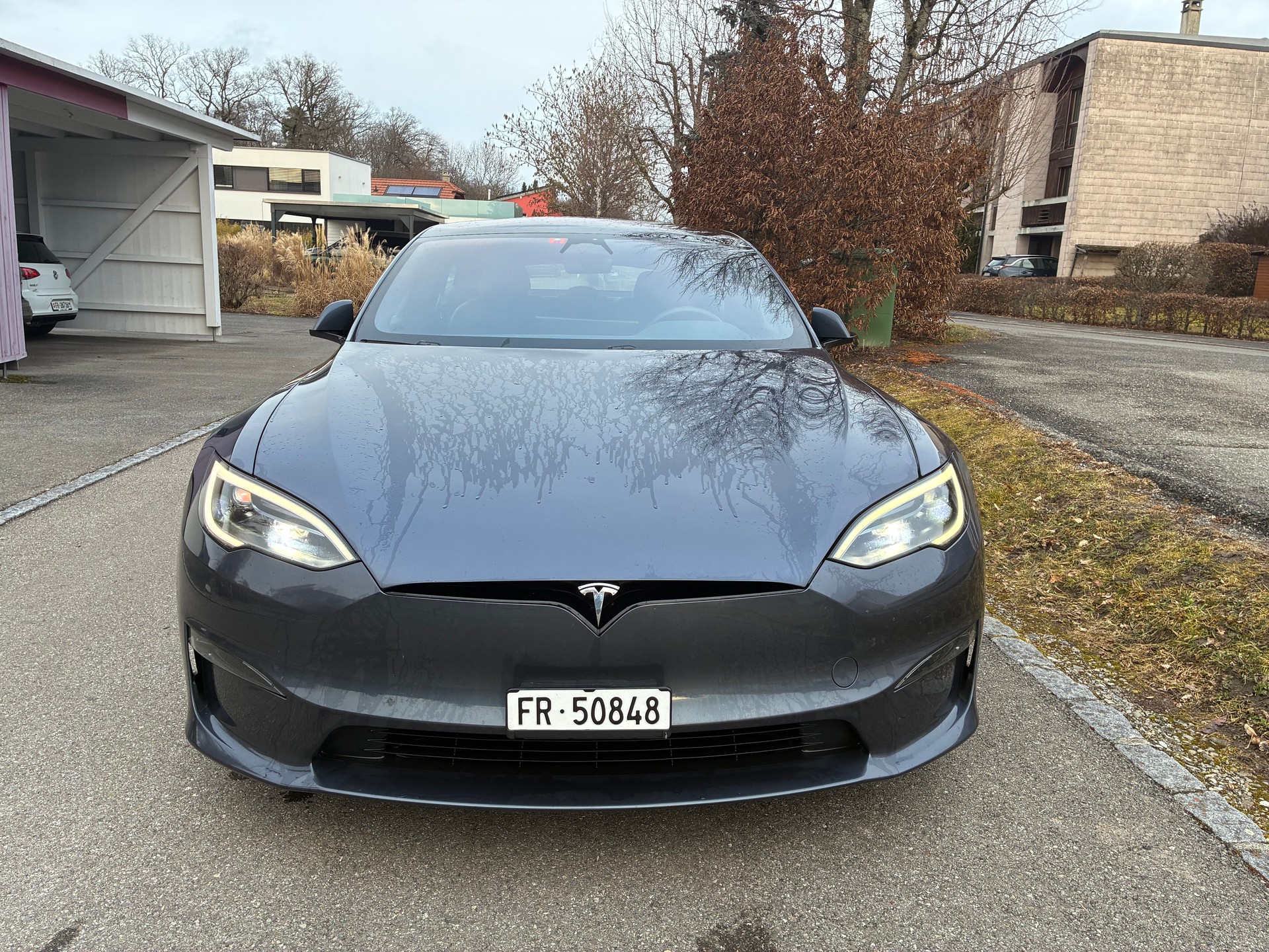 TESLA MODEL S-image-1
