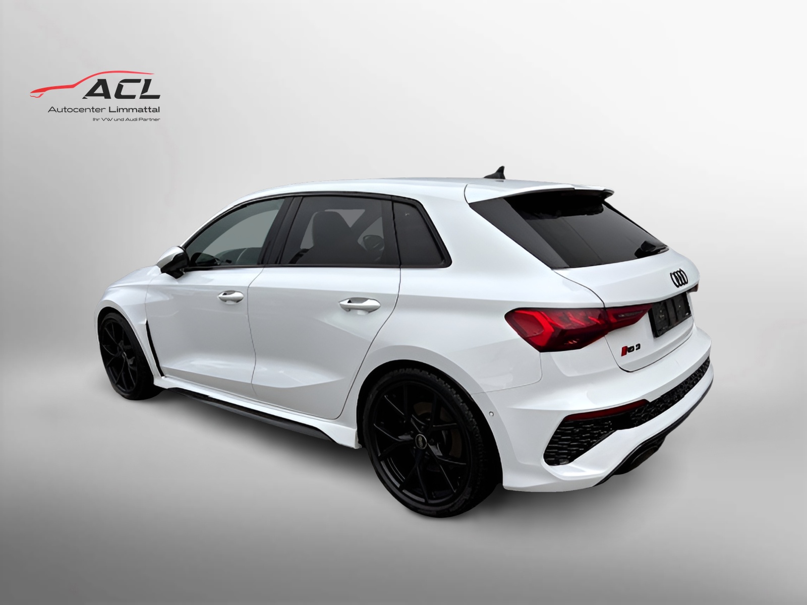 AUDI RS3 Sportback-image-7