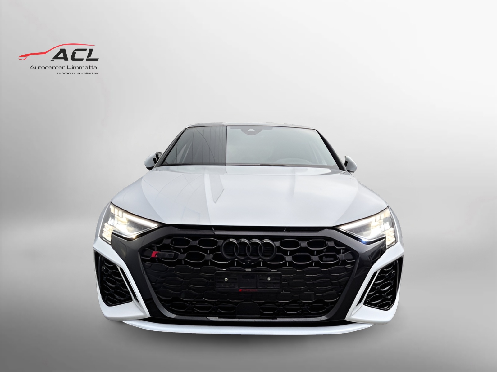 AUDI RS3 Sportback-image-1