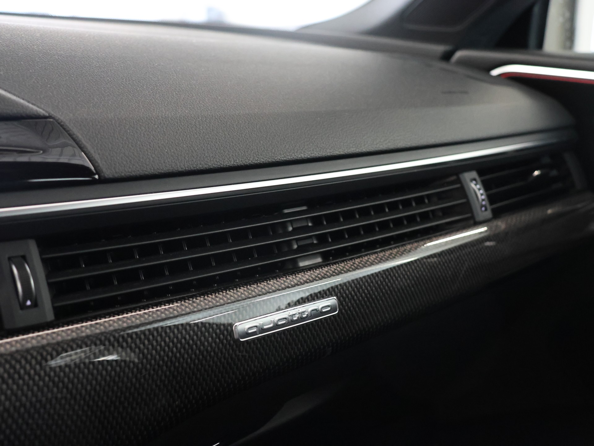 AUDI S5 Sportback 3.0 TDI quattro tiptronic *Massage*Carbon*Panorama*Matrix*-image-34
