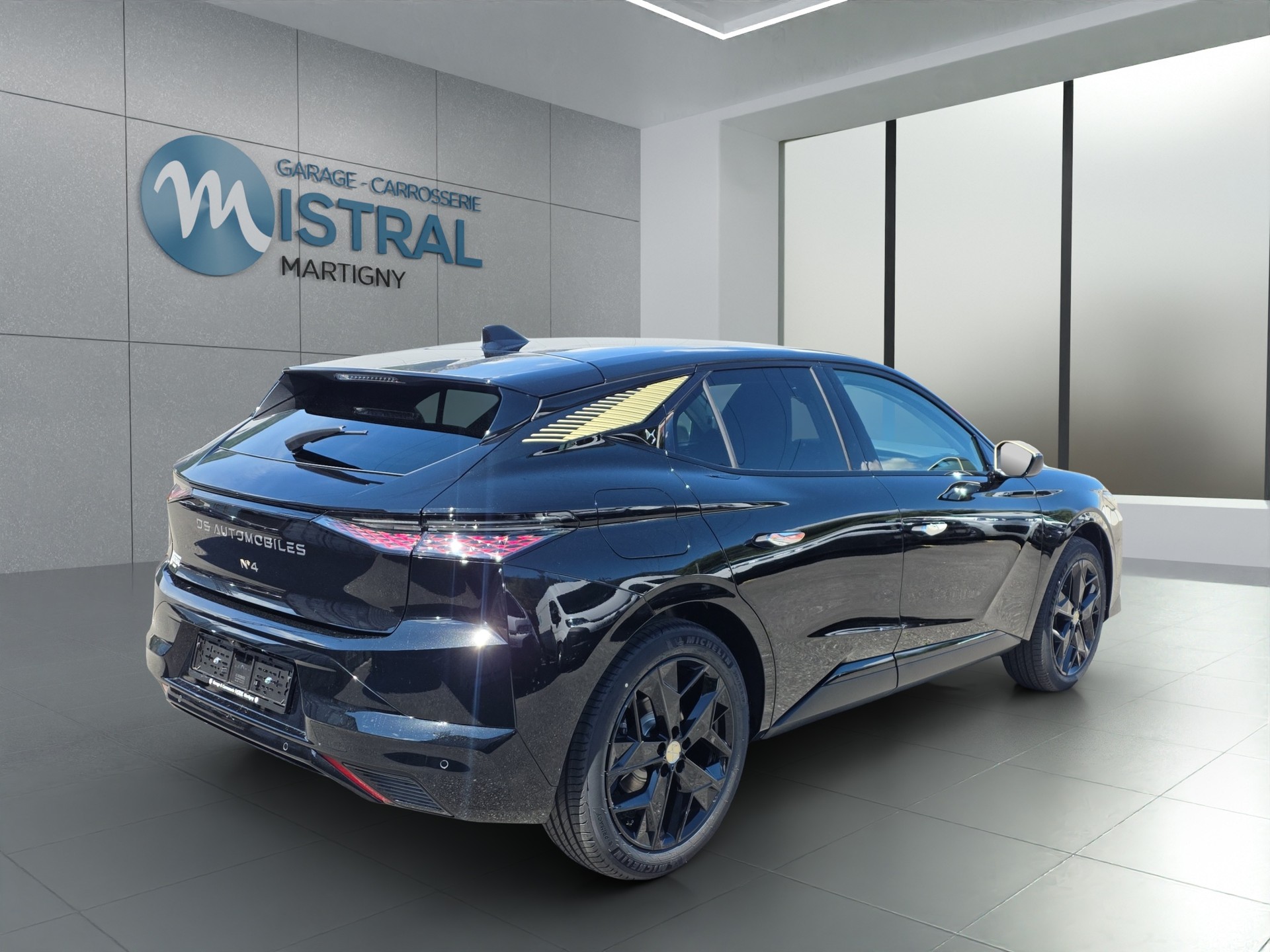 DS AUTOMOBILES No4 1.6 E-Tense Performance Line-image-4