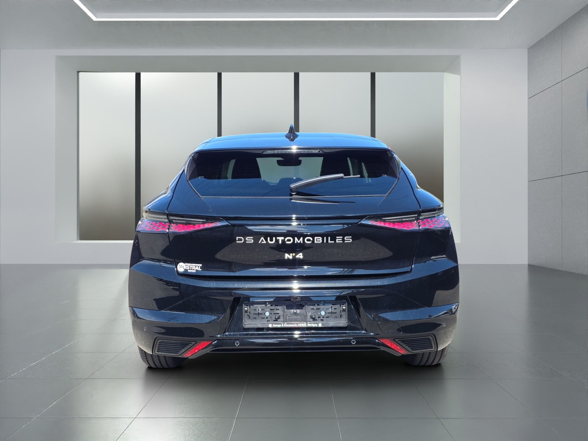 DS AUTOMOBILES No4 1.6 E-Tense Performance Line-showroom-element-3